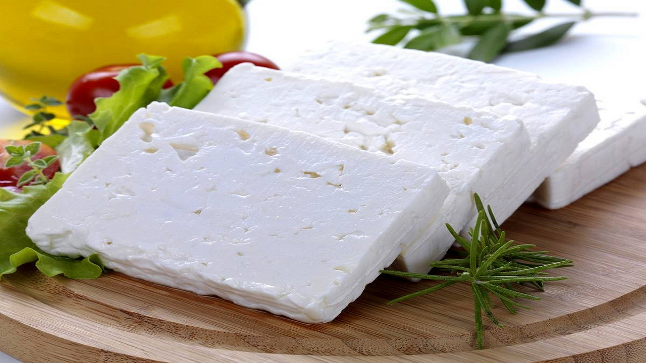 آیا خوردن پنیر باعث کند ذهنی می‌شود؟