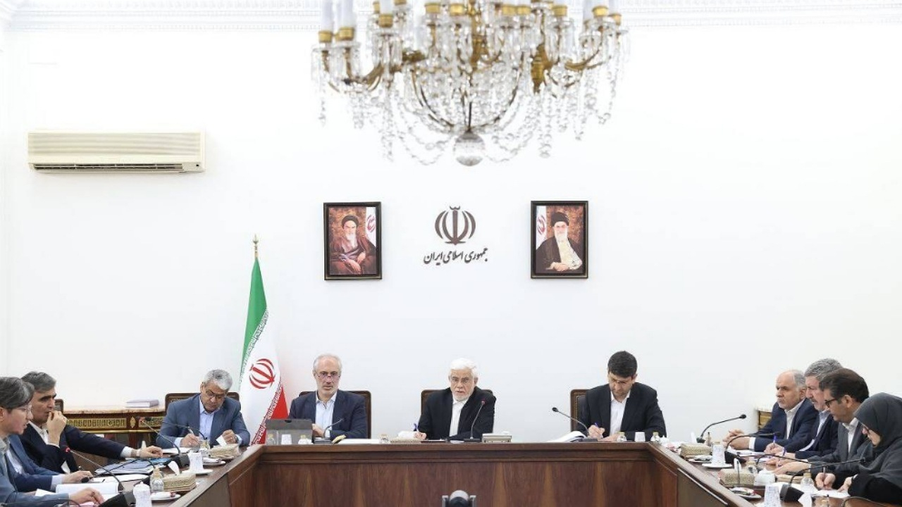 عارف:رفع ناترازیهای کشور با جدیت پیگیری میشود