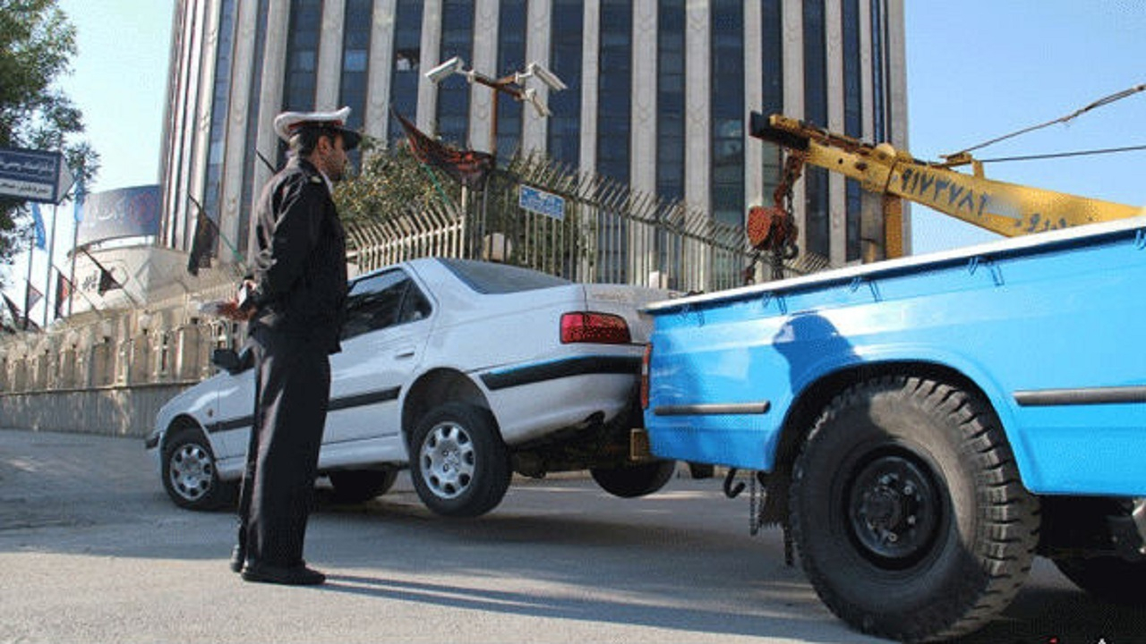 انتقال ۱۱۸۷ خودروی رها شده و‌فرسوده به پارکینگ‌