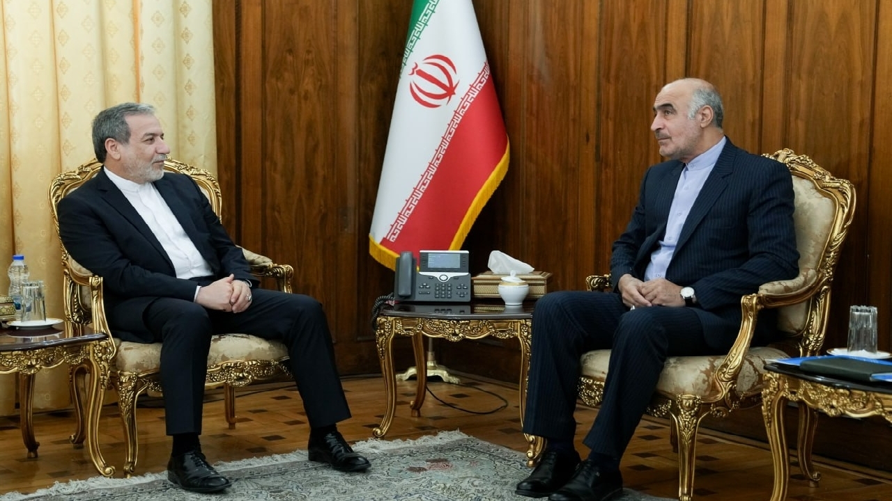 دیدار سرکنسول جدید ایران در آستاراخان با وزیر امور خارجه