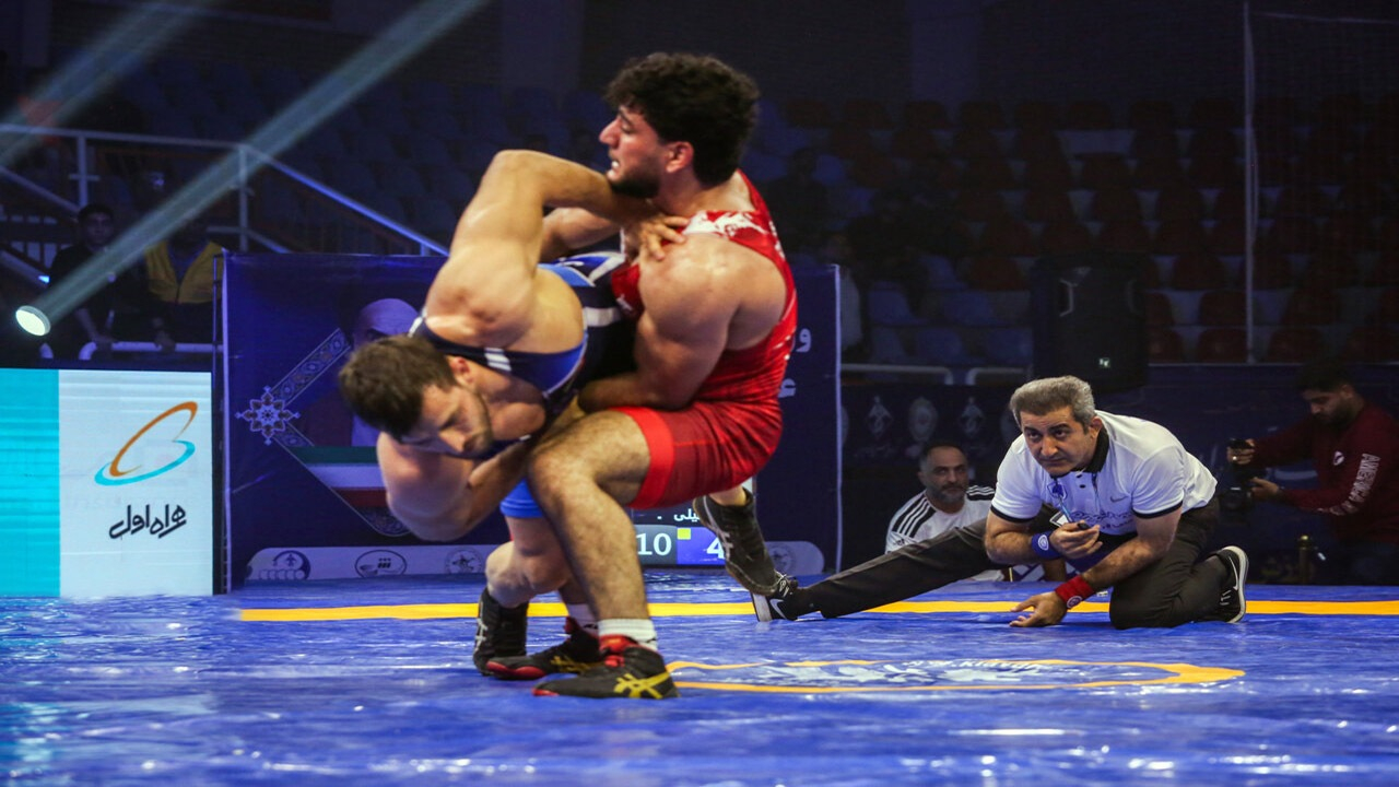 فینال لیگ کشتی فرنگی در سایه شهرآورد تهران