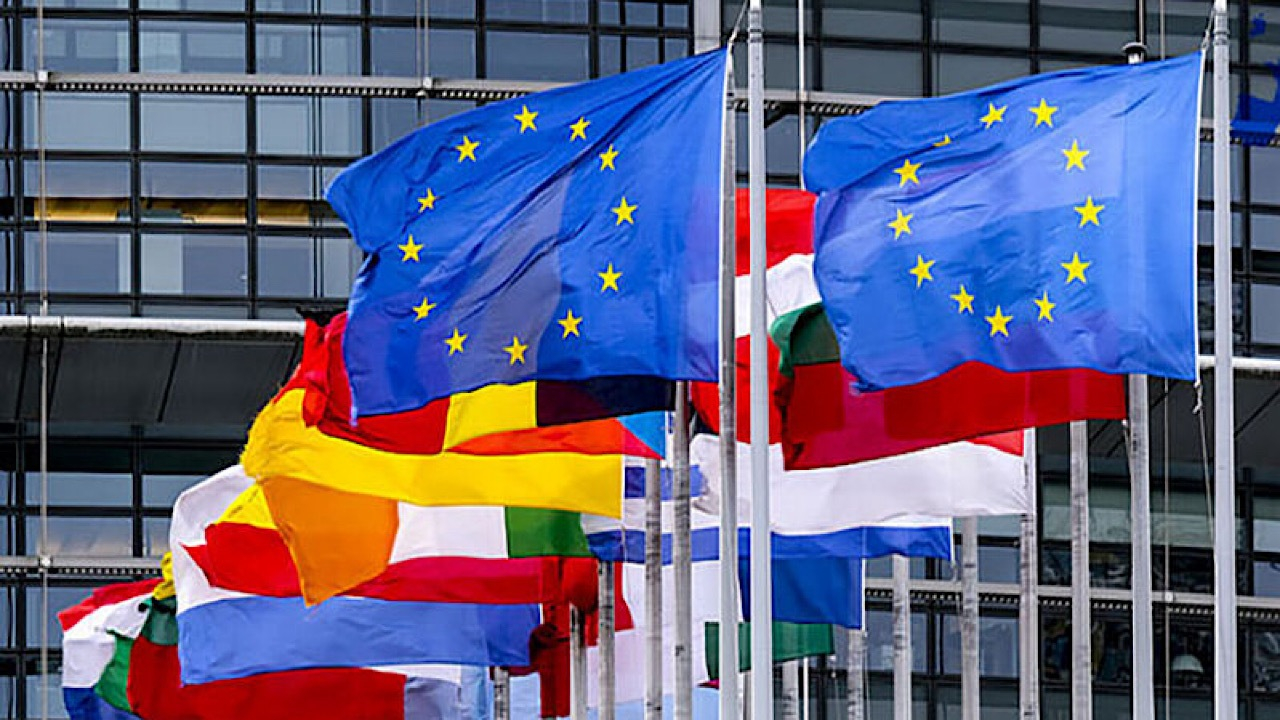 اقدام اتحادیه اروپا در قبال سپاه، سیاسی‌کارانه، مزورانه و ریاکارانه است