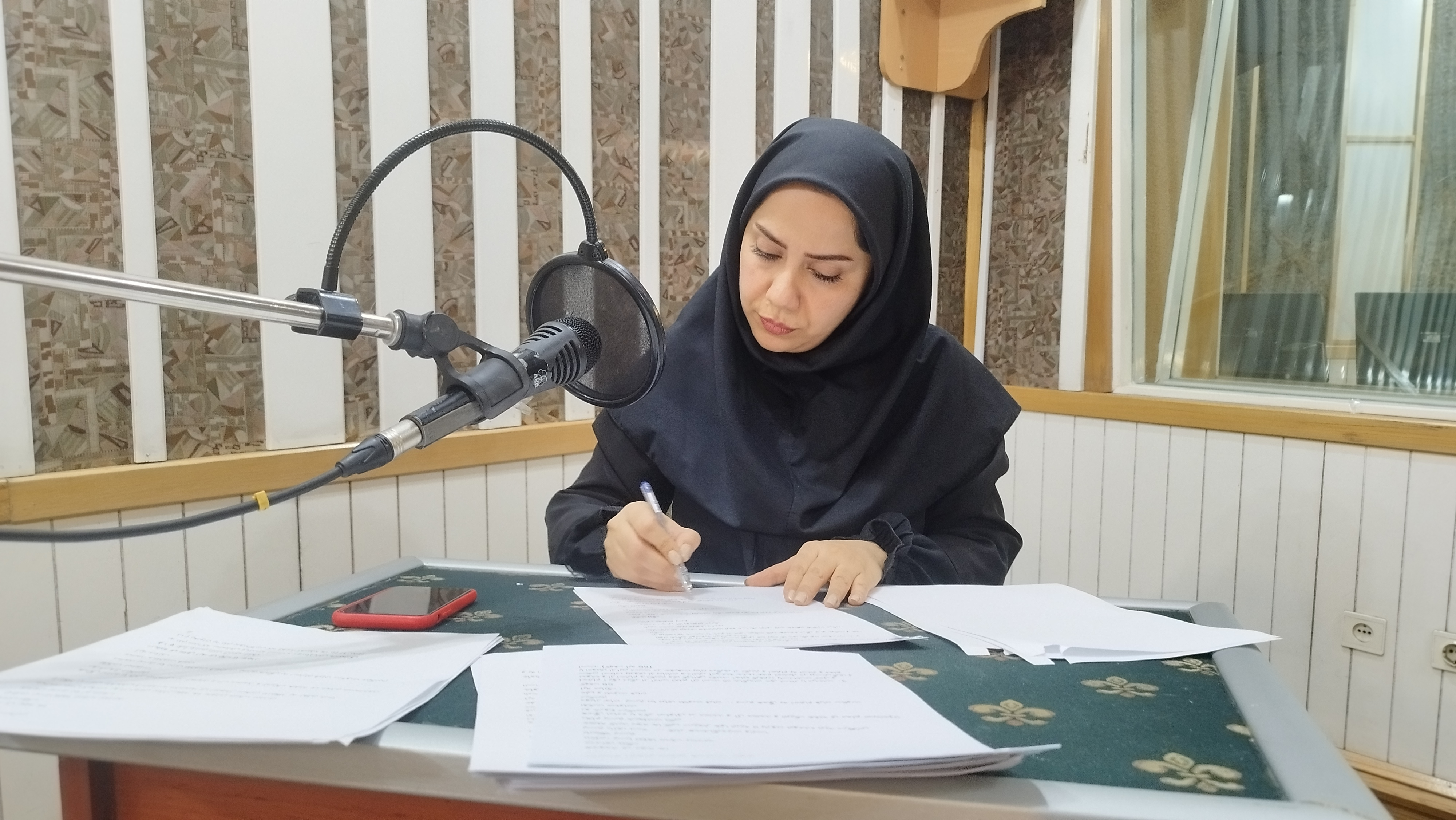 رادیو قرآن با «مدرسه اعجاز سخن» به استقبال هفته معلم رفت