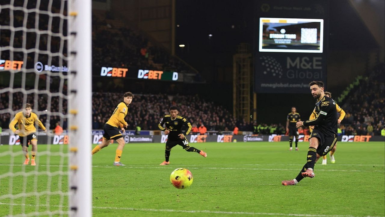 ولورهمپتون ۱ - ۴ منچستریونایتد/ پیروزی قاطعانه شیاطین سرخ مقابل گرگهای قعرنشین+ فیلم