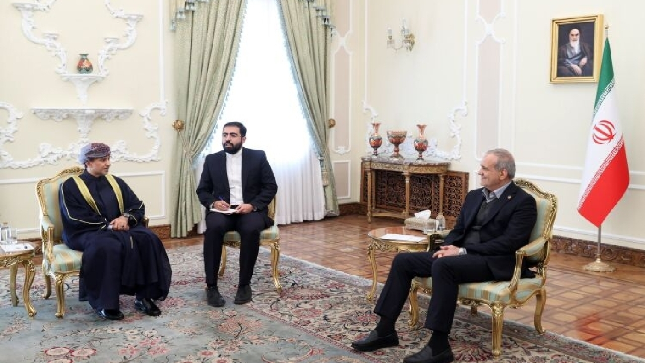 پزشکیان: روابط ایران و عمان با قدرت، استحکام و آینده‌نگری تداوم خواهد یافت