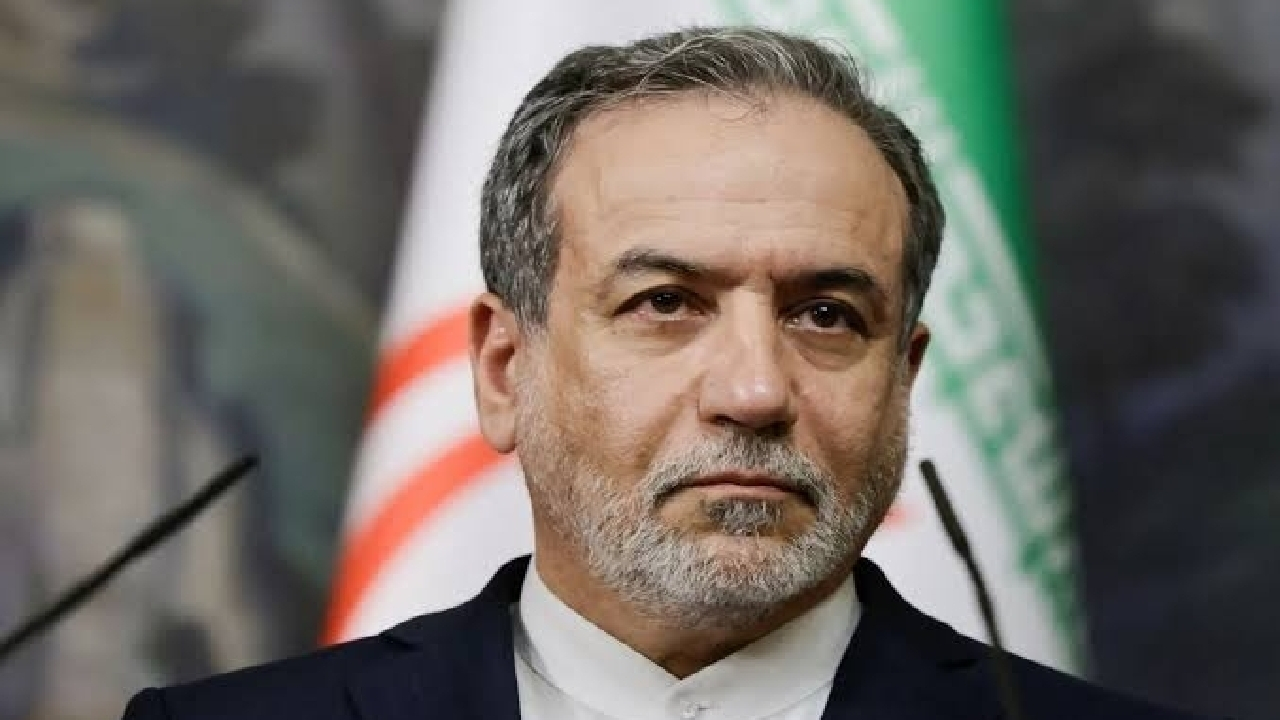عراقچی: حمله به مناطق مسکونی با اصول بنیادین حقوق بین‌الملل بشردوستانه مغایرت دارد