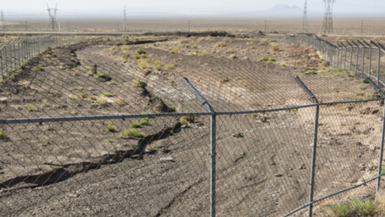 فنسکشی ۱۰۰ کیلومتر جاده مرگ یوزپلنگ در انتظار اعتبار