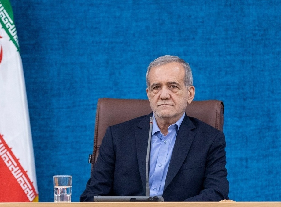 رئیس‌جمهور: اعتراض نشانه زنده‌بودن جامعه است؛ وزرا به دانشگاه‌ها بروند و فضای گفت‌وگو را تقویت کنند