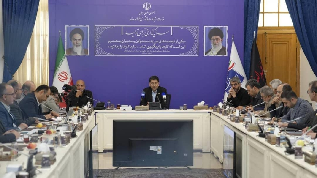 وزیر ارتباطات: ارتباطات پایدار از ایران تا عراق تأمین میشود