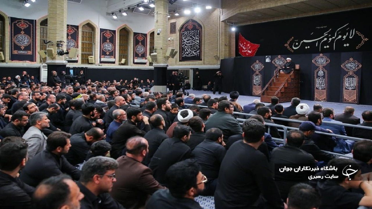 مراسم عزاداری امام حسین (ع) در حسینیه امام خمینی (ره)