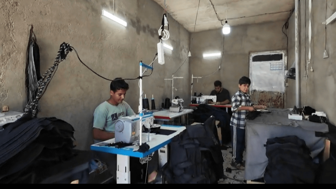چرخهایی که امید میدوزند؛ آقبلاغ روستای بدون بیکار