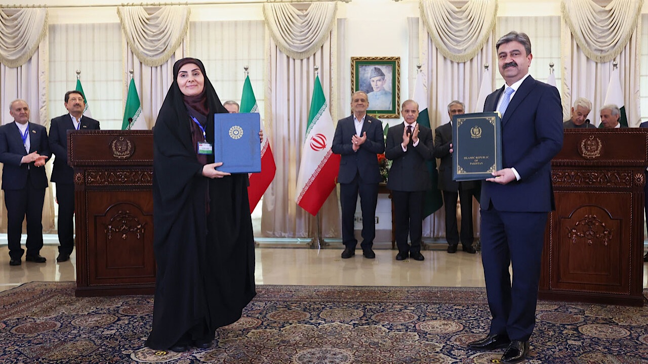 امضای تفاهمنامه همکاری بین ایران و پاکستان در حوزه هواشناسی