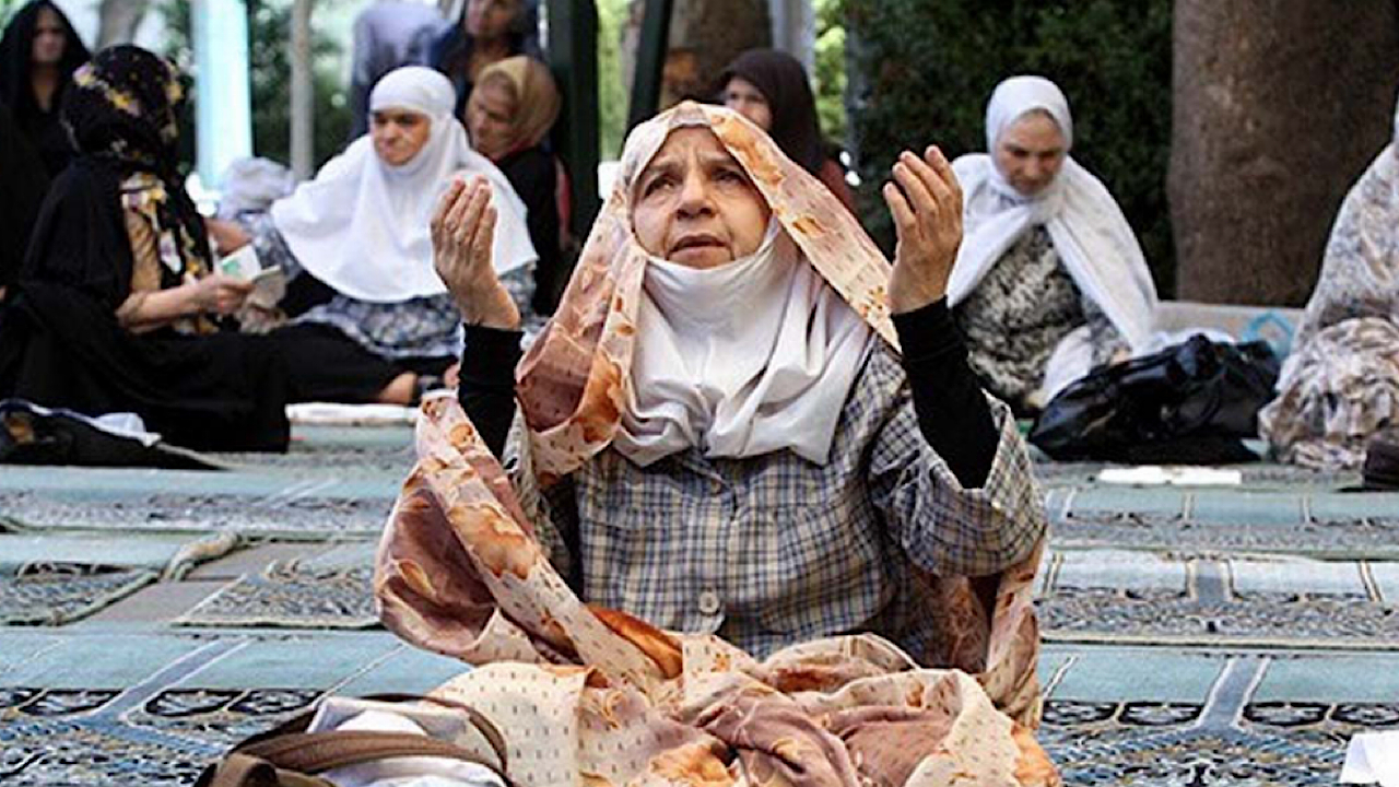 چه مقدار از نماز قضای پدر و مادر را باید بخوانیم؟