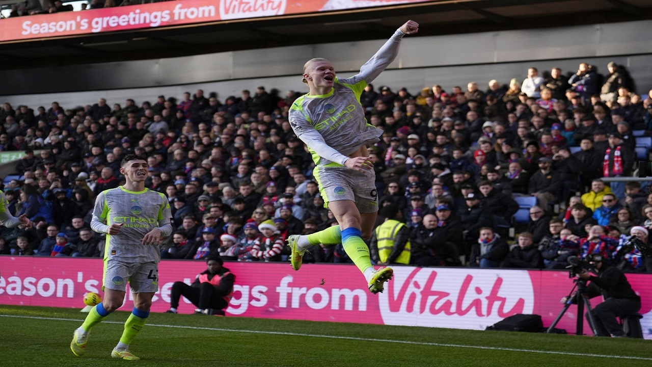 پیروزی منچسترسیتی و شکست سنگین تاتنهام/ استون ویلا رتبه سوم را حفظ کرد + فیلم