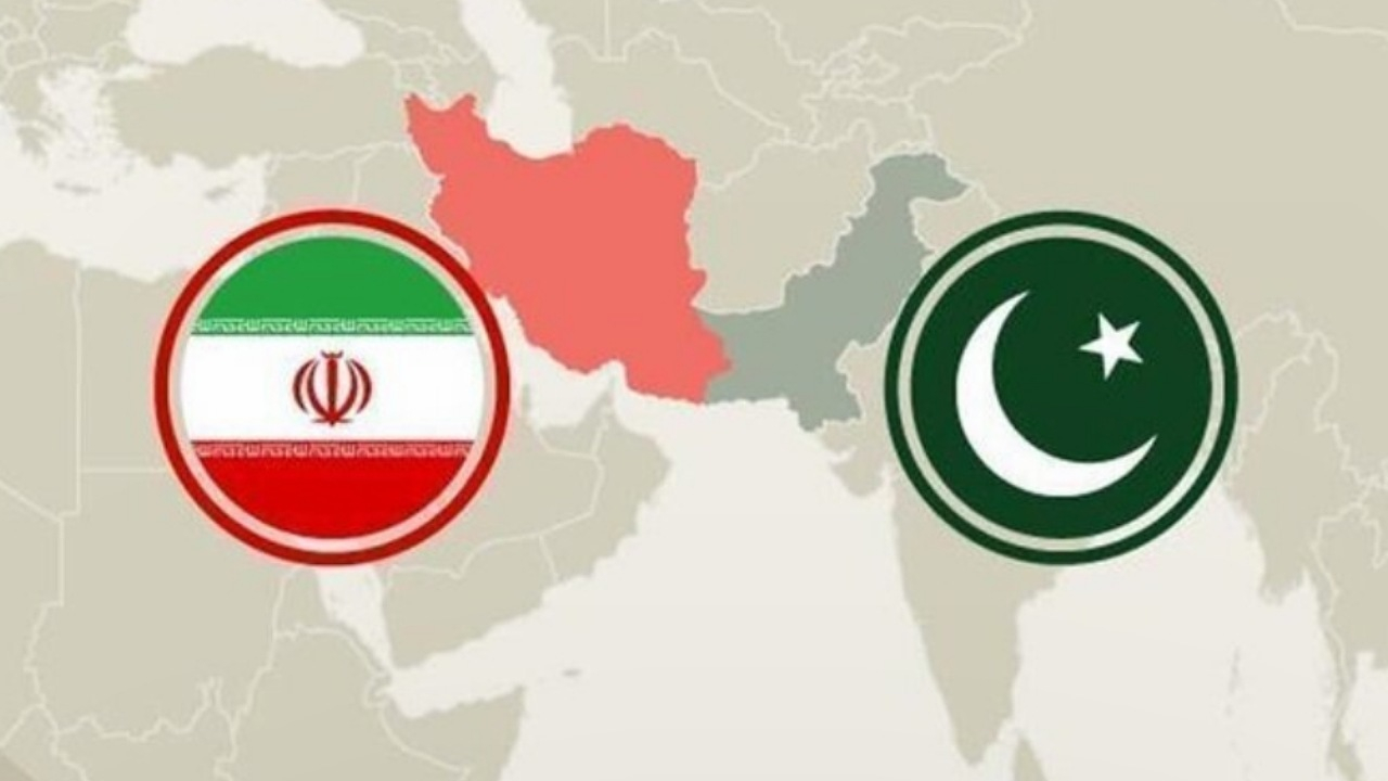 وزرای دفاع و راه و شهرسازی ایران با همتایان پاکستانی خود دیدار کردند