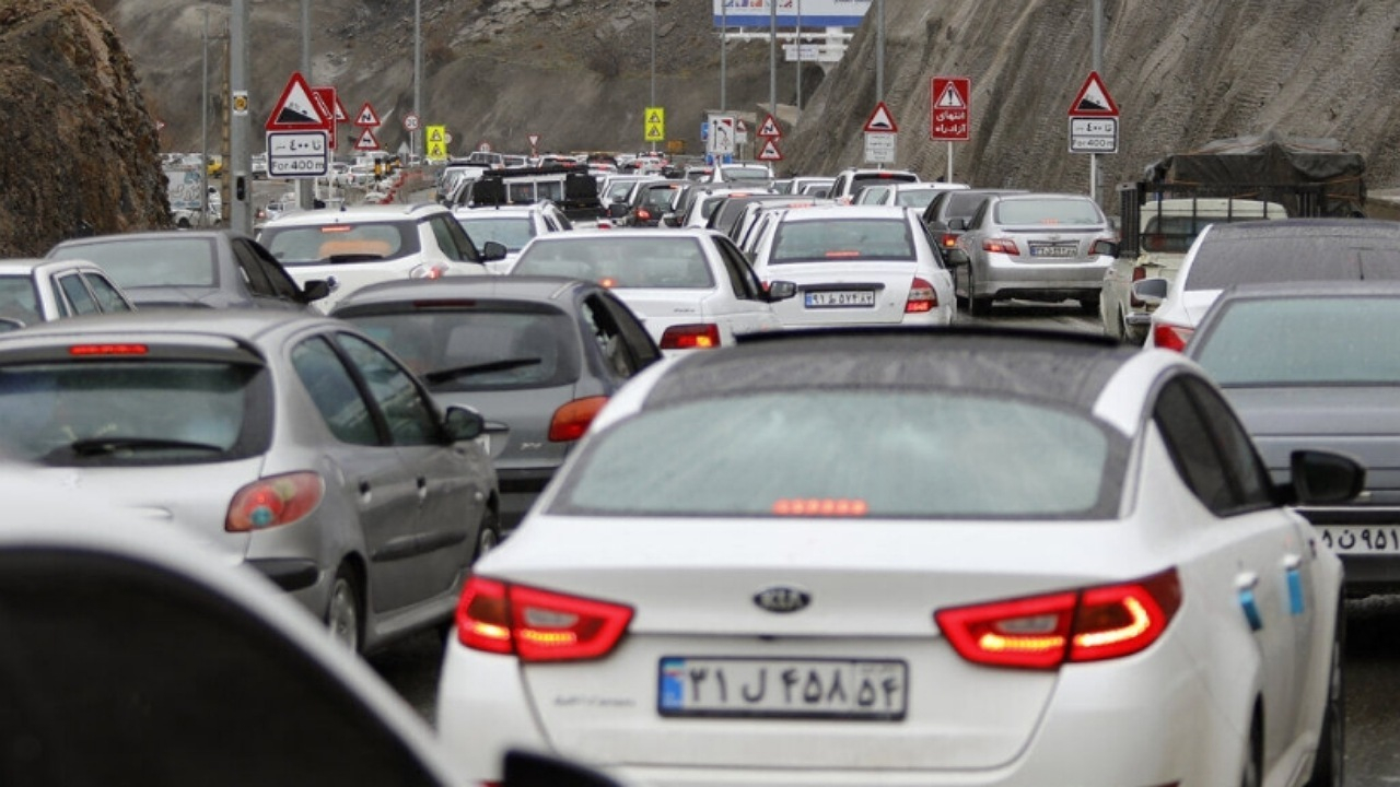 جاده چالوس یکطرفه شد/ محدودیتهای جدید از سوی پلیس راه فراجا اعلام شد
