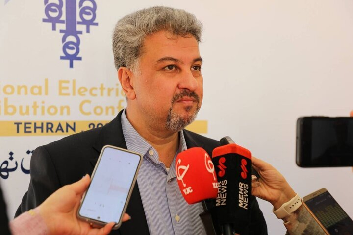 برای زمستان ذخایر سوخت را تکمیل می‌کنیم/ زمستان امسال برق قطع می‌شود؟