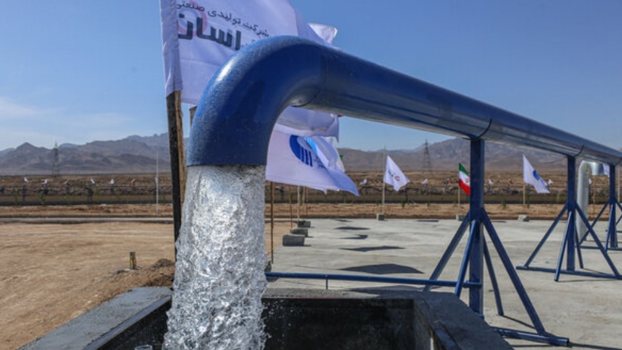 هیچگونه انتقال آب از خوزستان به کشورهای همسایه صورت نمیپذیرد