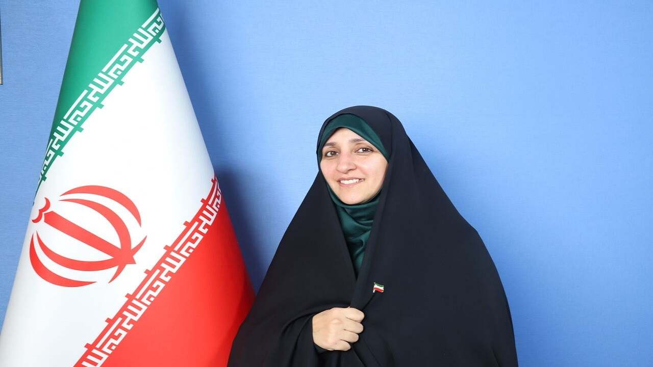 هنرمندان زن خارج از کشور می‌توانند بازگردند