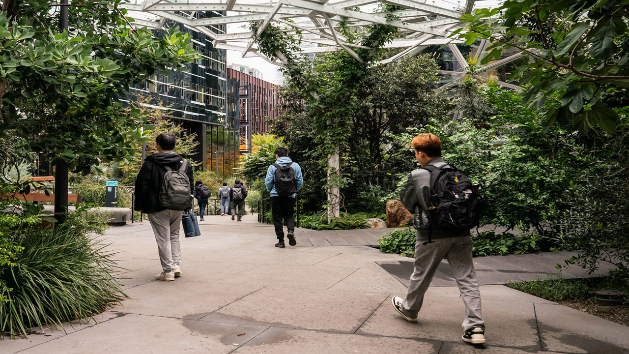 چرا شرکتها دیگر به کارمندانشان وابسته نیستند؟