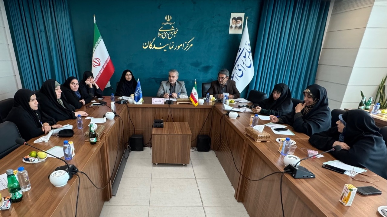 انتخاب هیئترئیسه مجمع بانوان ادوار مجلس