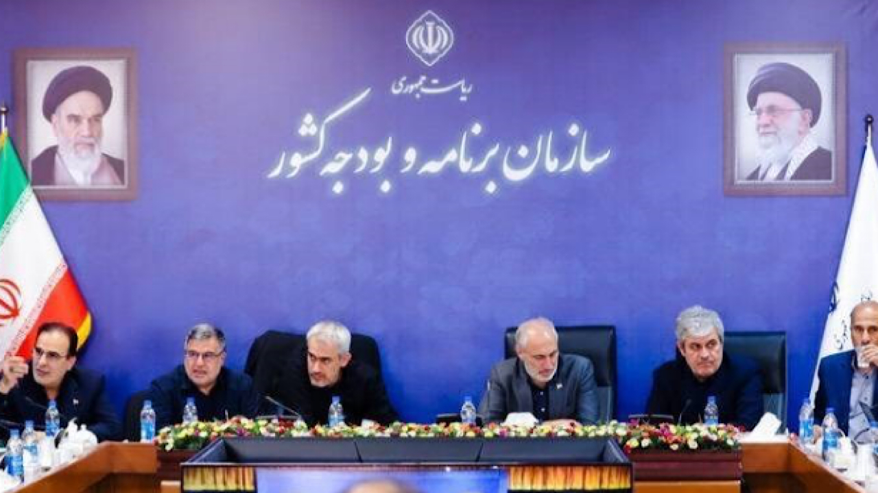 برنامهریزی گسترده برای جبران خسارتهای جنگ و تداوم خدمات بانکی و گمرکی