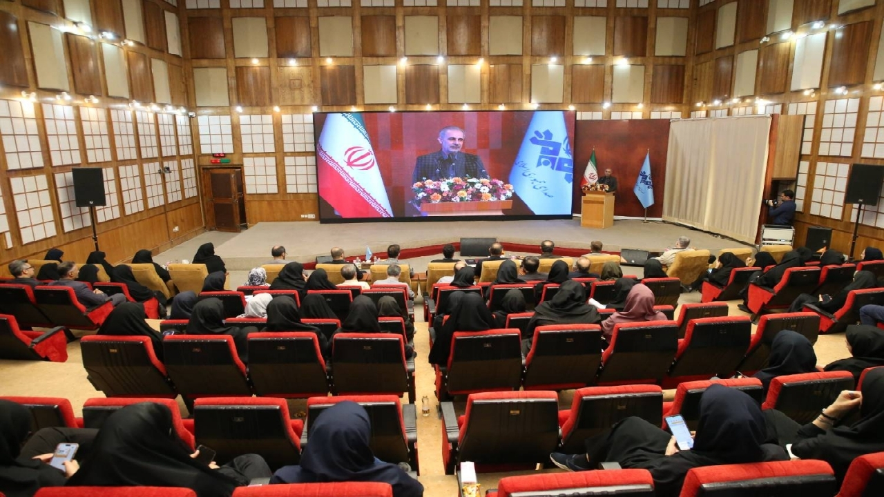 عبور از رادیوی نسل دوم به نسل پنجم، نیازمند برنامهریزی و خردورزی راهبردی است