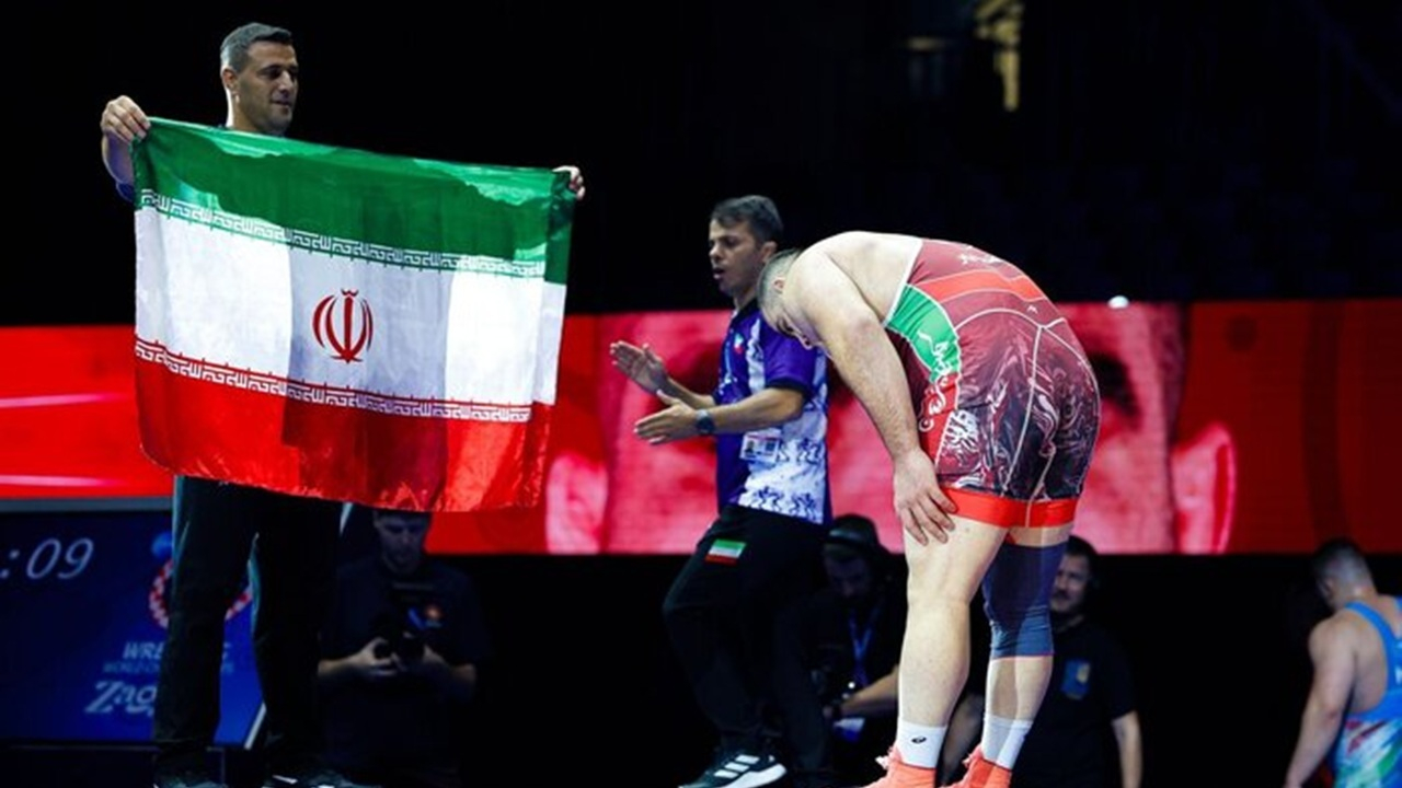واکنش کاربران فضای مجازی به قهرمانی تاریخی کشتی ایران + فیلم