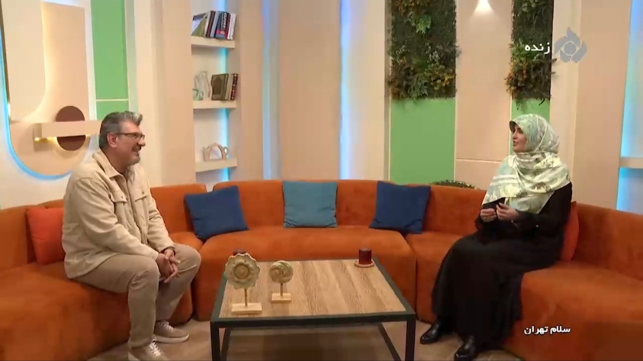 روش جالب یک معلم برای افزایش علاقه دانشآموزان به کتاب + فیلم