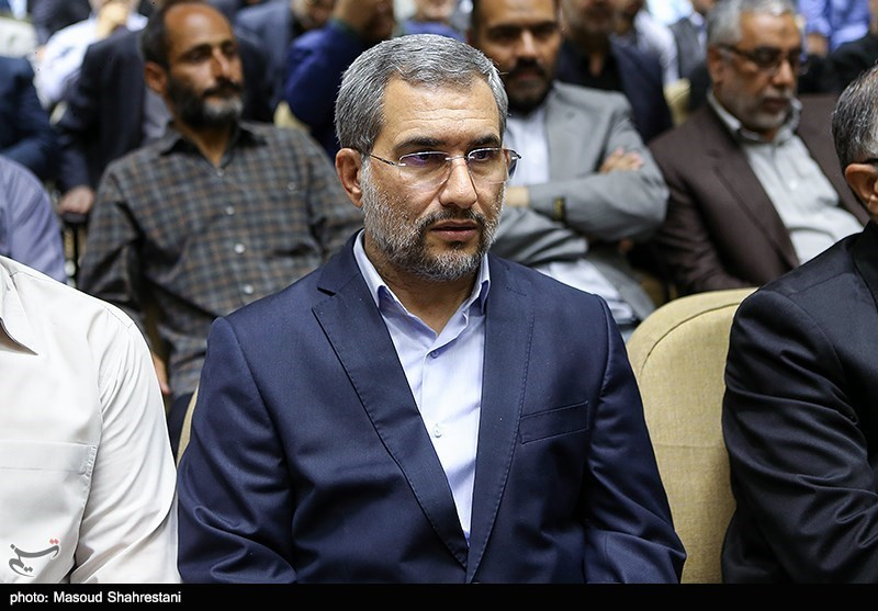 حضور اسماعیلی در مجلس بعنوان معاون پارلمانی رئیسجمهور
