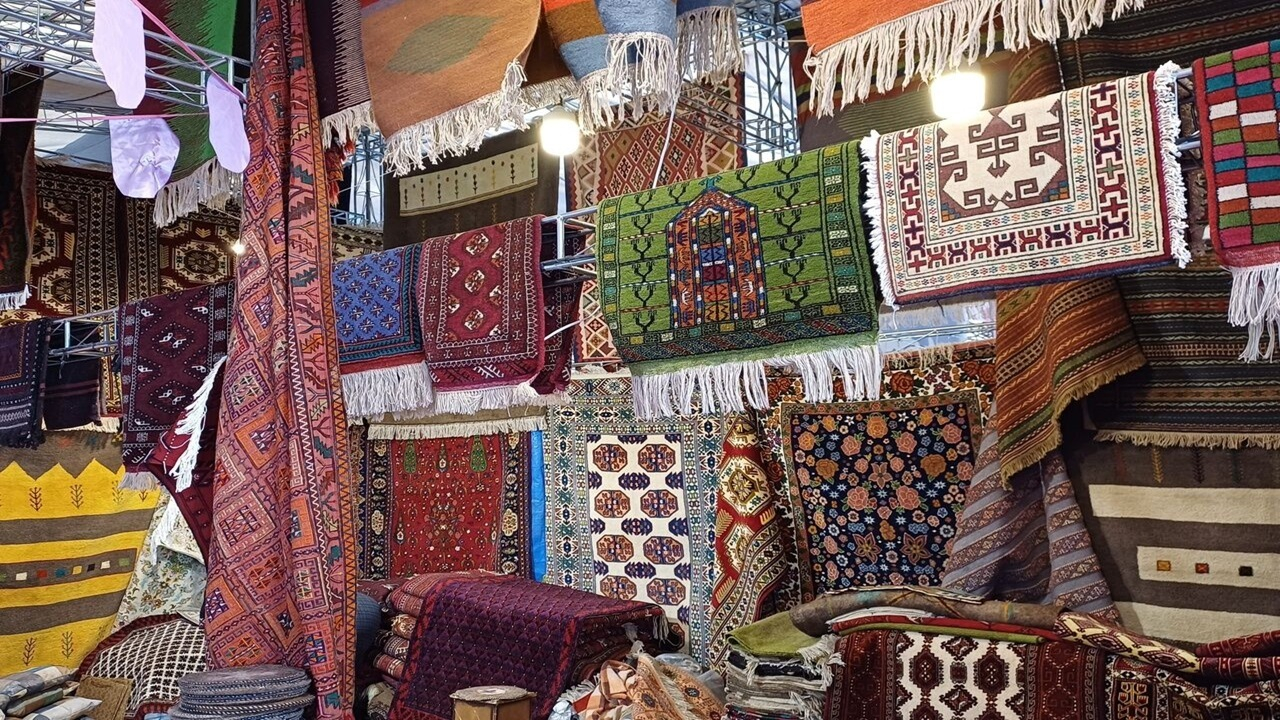 گشایش نمایشگاه ملی صنایع دستی + فیلم