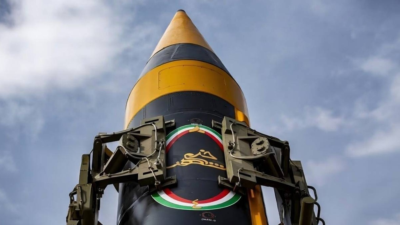 نگرانی رسانه‌های عبری از قابلیت‌های عملیاتی «خرمشهر ۴» + فیلم