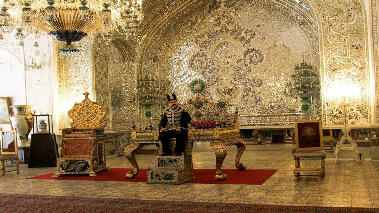 یافتههای تصویری قاجاری پس از استخراج محتوا در پلتفرم داخلی نمایش داده میشود