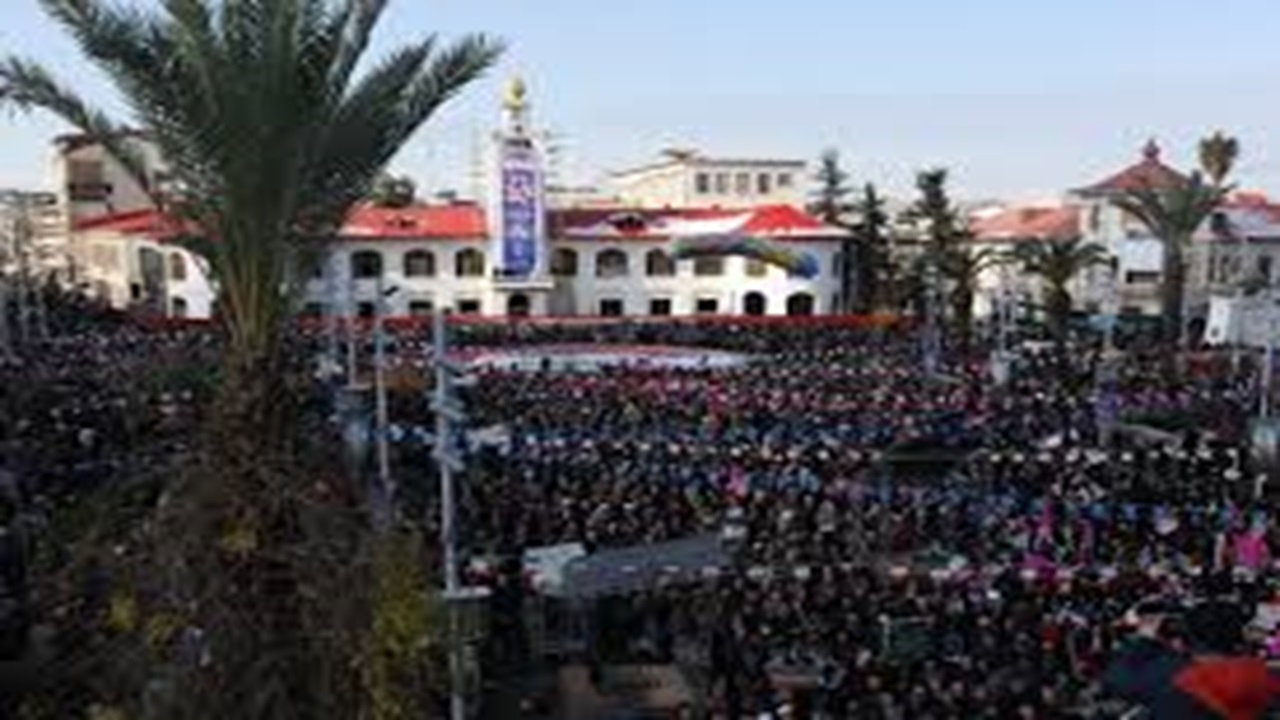 حضور پرشور مردم رشت در راهپیمایی ۲۲ بهمن علیرغم سرمای هوا + فیلم