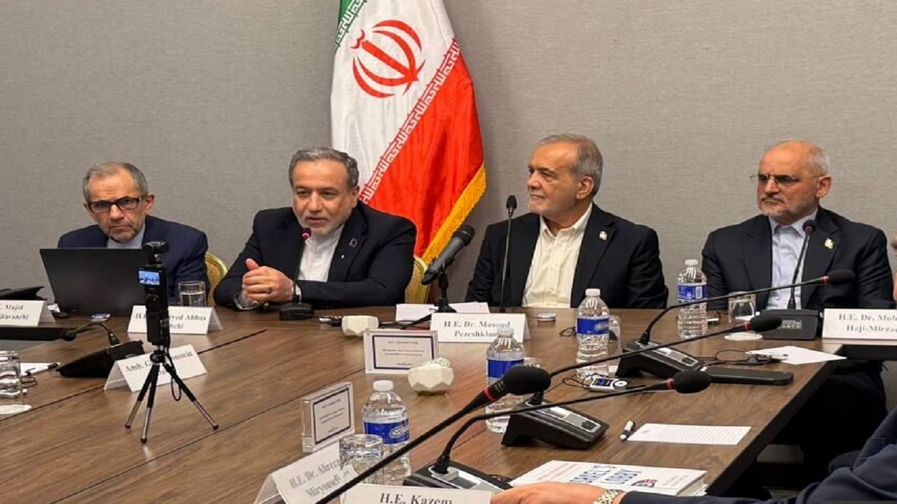 نشست رئیس جمهوری اسلامی ایران با نخبگان و صاحبنظران اندیشکده‌های آمریکایی