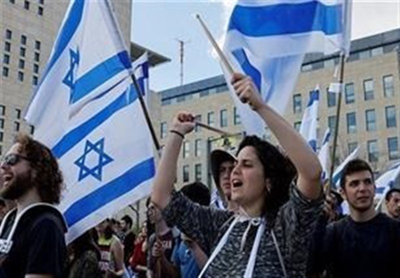 تجمع اعتراضی صهیونیستها مقابل خانه رئیس اسرائیل