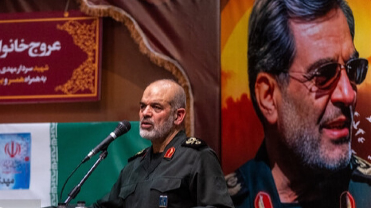 سردار وحیدی: دشمن صهیونیستی زیر پای موشکهای رزمندگان ما له شد