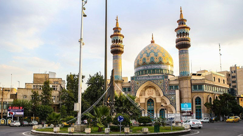 چرا باز بودن مساجد و پخش اذان مطالبه امروز مردم است؟