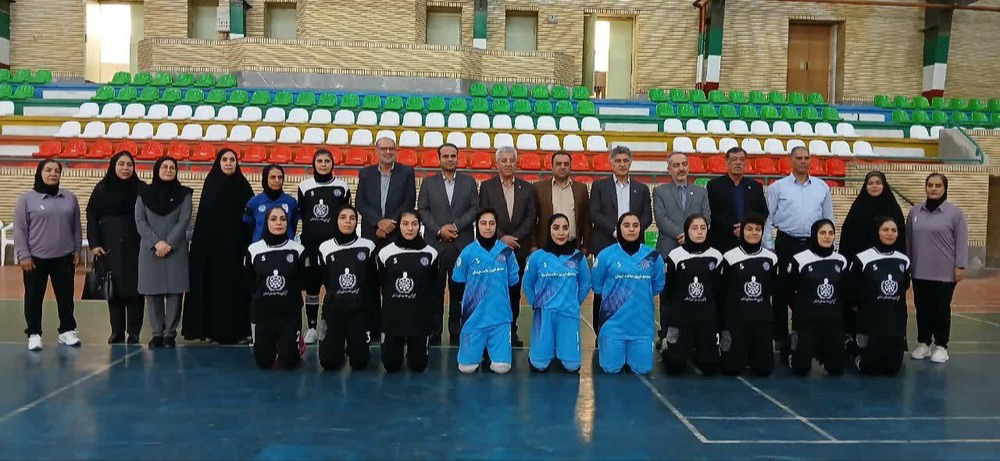 حمایت خیرین سلامت از فوتسال بانوان لرستان؛ تیم «پیشتازان» آماده حضور در لیگ برتر شد