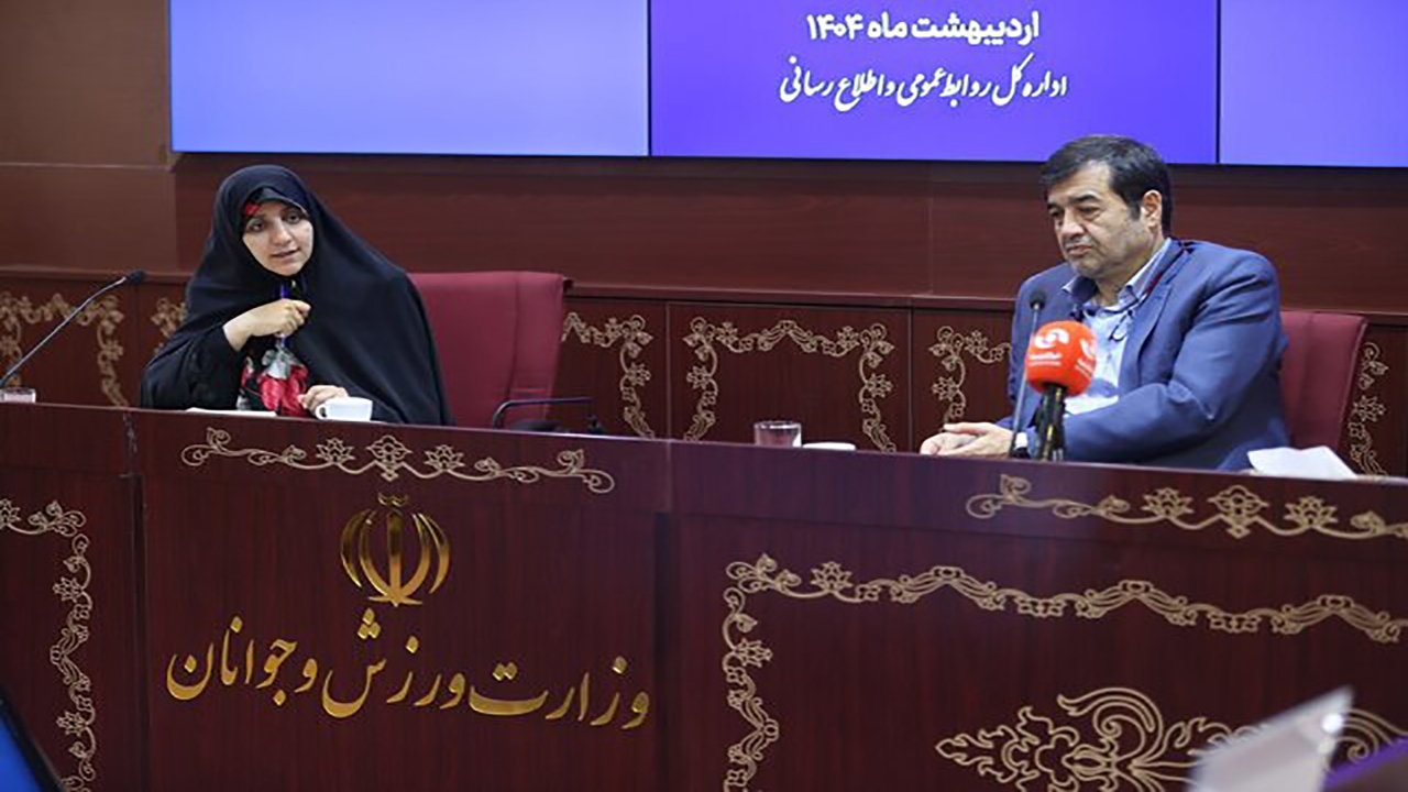 معاون امور زنان ریاست جمهوری: در استادیومها زونهای خانوادگی تعریف کنیم