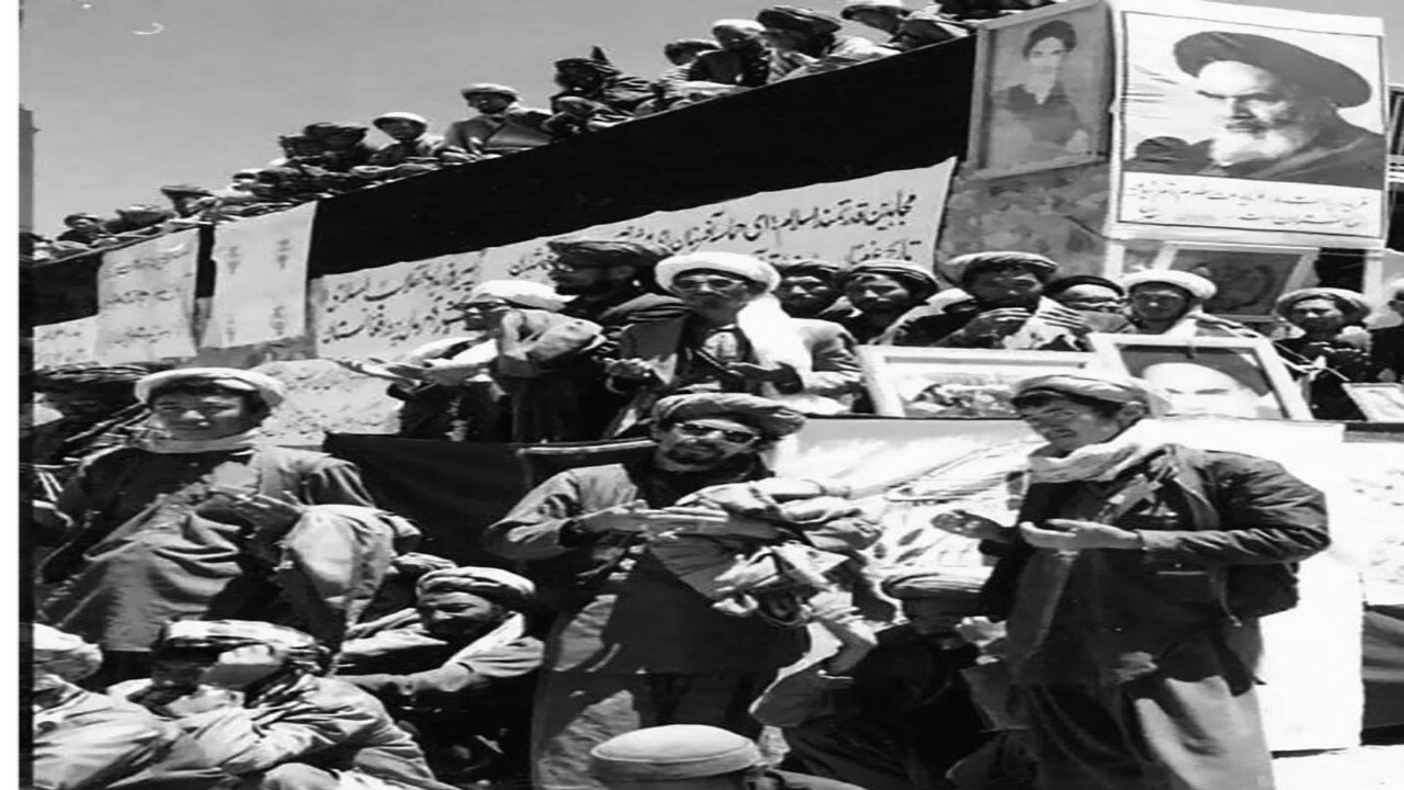 اشکهای جهادگران افغانستان در شب رحلت امام(ره) + فیلم