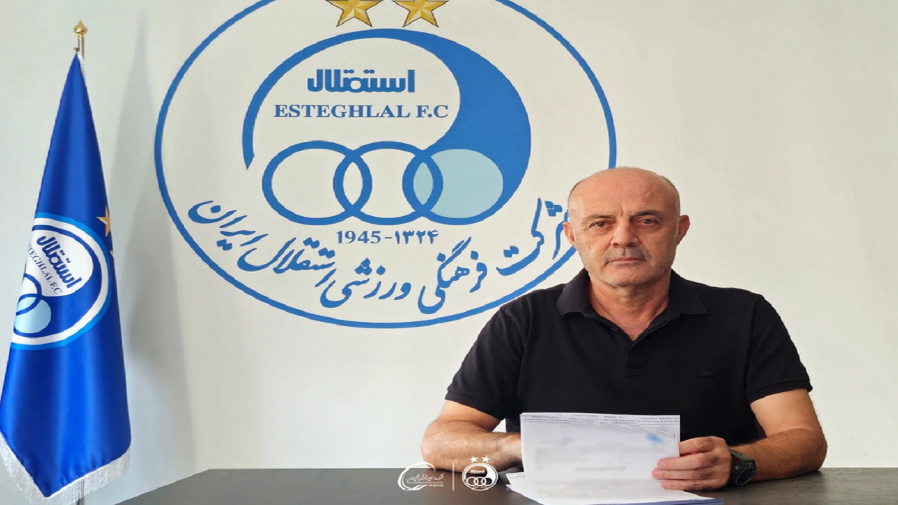 تمدید قرارداد اوزجان بیزاتی با آبیپوشان