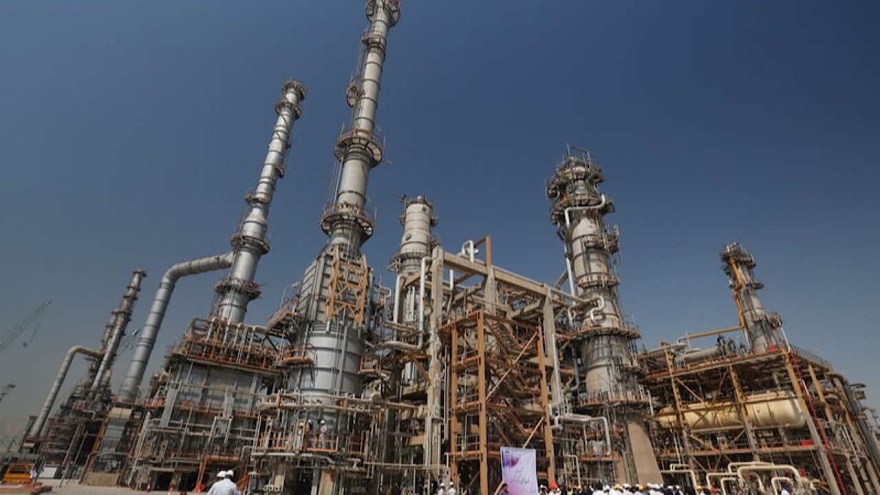 صنعت نفت نیروی محرک اقتصاد؛ سرمایه گذاری امروز جهشی به سوی آیندهای پایدار