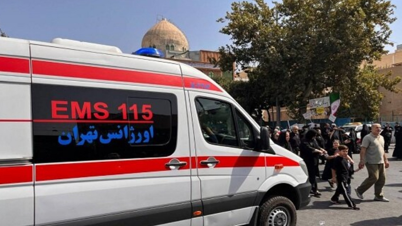خدمت رسانی کارشناسان اورژانس استان تهران در راهپیمایی جاماندگان اربعین