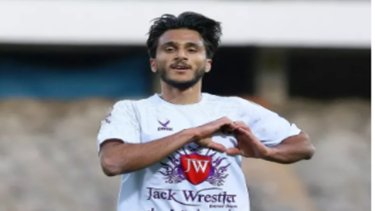 جوان ۲۱ ساله عامل جنگ نقل و انتقالاتی پرسپولیس و استقلال