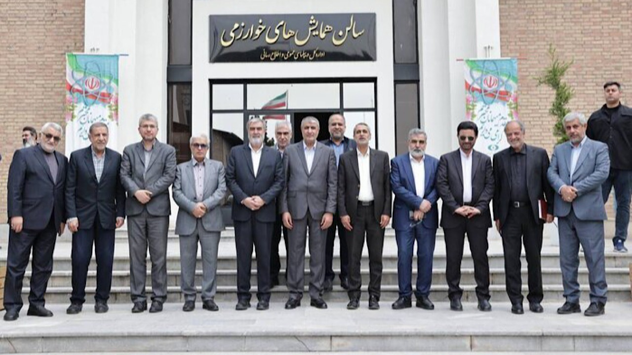 روسیه هشت نیروگاه اتمی در ایران میسازد