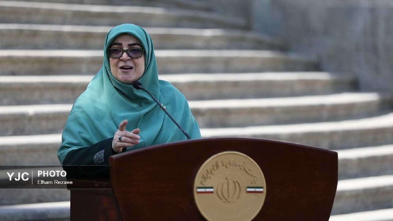 مهاجرانی: دولت افزایش حقوق کارکنان را به نظر مجلس نزدیک می‌کند/ اعتراضات را به رسمیت می‌شناسیم