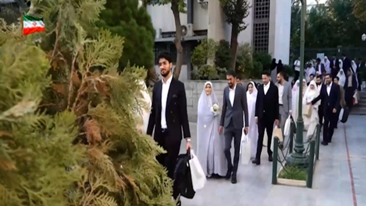جشن بزرگ ازدواج دانشجویان دانشگاه علوم پزشکی تهران + فیلم