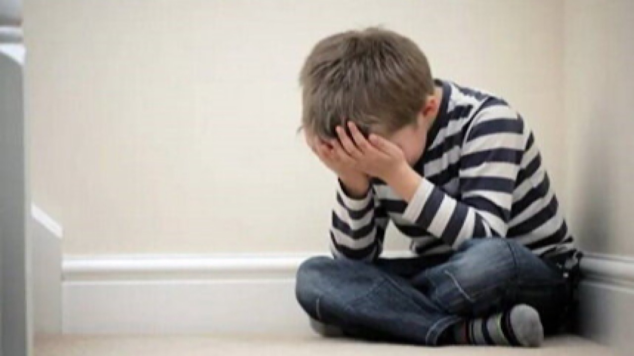 نسبت به نشانه‌های اولیه بروز اختلالات روانپزشکی در کودکان هوشیار باشید